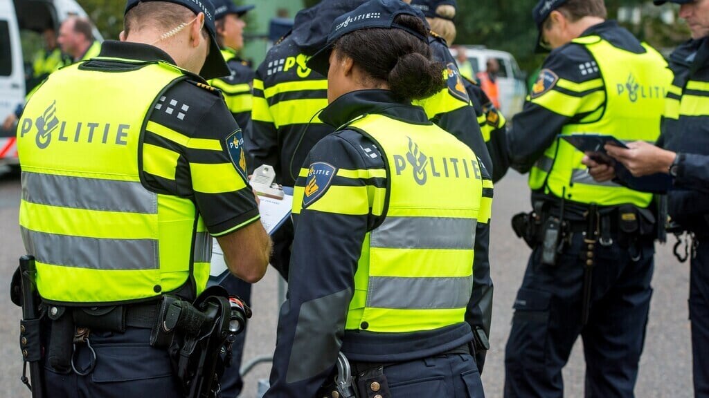 Van wildpoepen tot rechts inhalen: zoveel hufterboetes zijn uitgedeeld ...