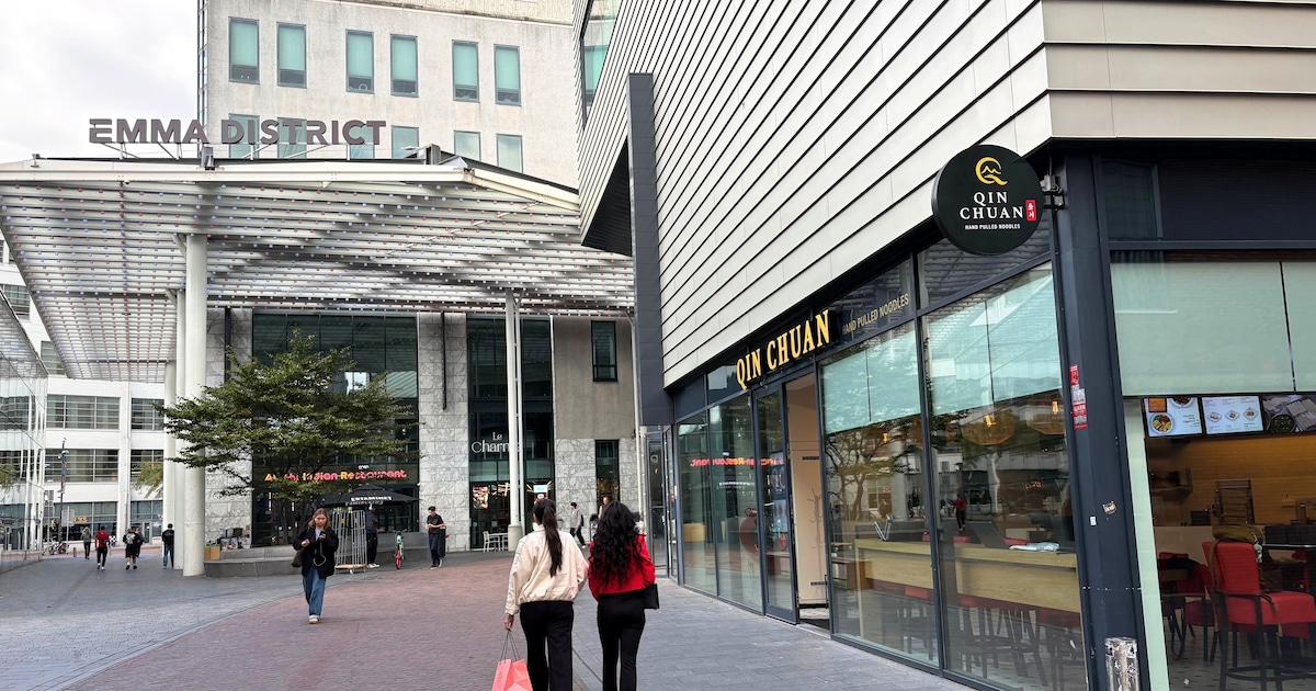 Qin Chuan, Nieuwe Emmasingel 42 (Centrum)