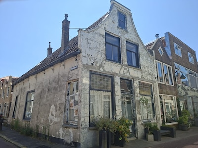Walestraat 24: 175 jaar melkhandel