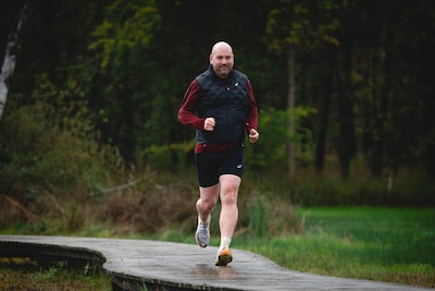 Robbert loopt de halve marathon in Eindhoven: ‘Ik ben niet het type dat je bij een hardloper verwach