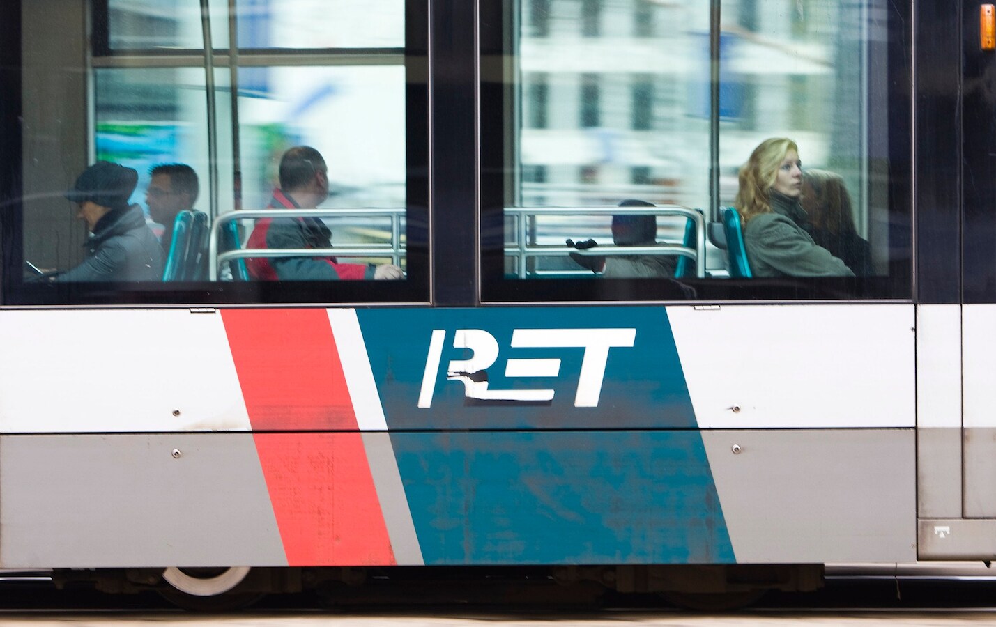Mysterie opgelost: daarom hoor je soms een trambel in Schiedam | Foto ...