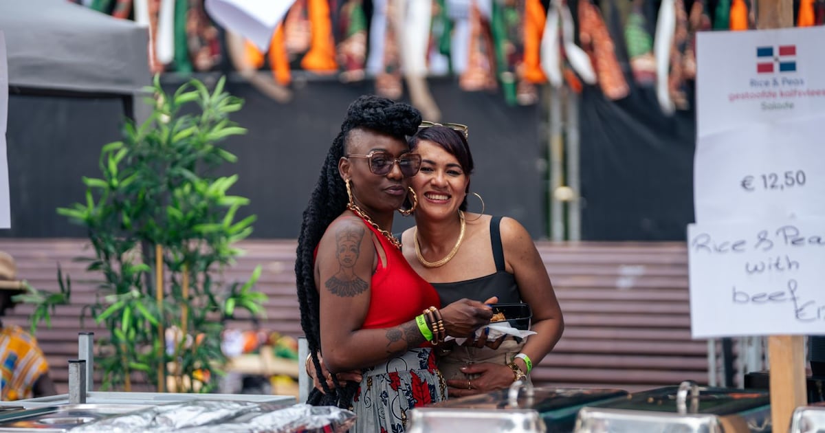 Bij dit zomerse foodfestival in Rotterdam eet je allerlei Afrikaanse streetfoodgerechten