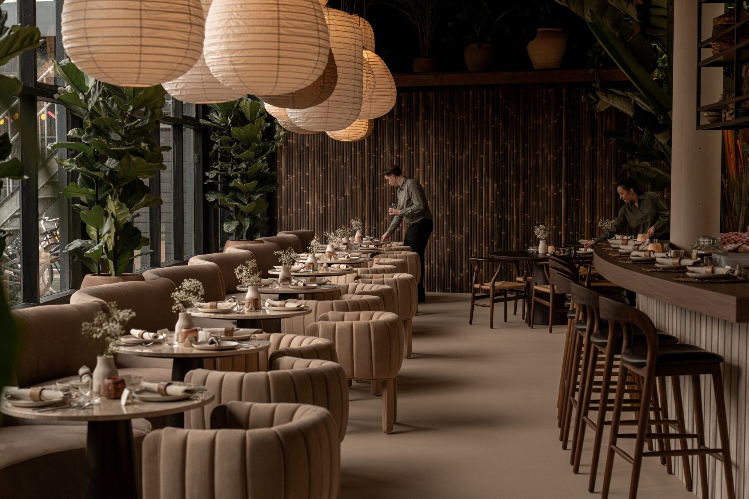 Even binnengluren: het restaurant van On Other Drugs is eindelijk open