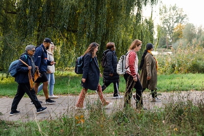 Samen wandelen, kletsen en even stilstaan: hier loop je mee tijdens de Walk of Life in Nijmegen
