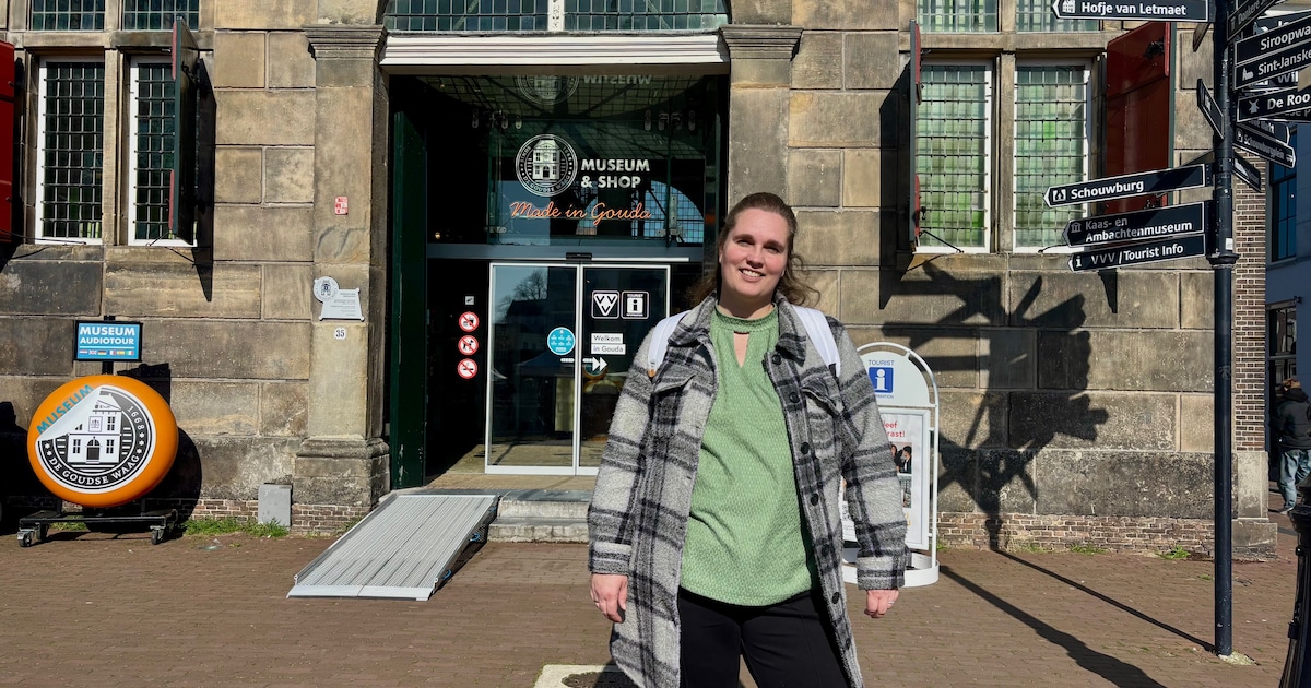 Saskia geeft stadswandelingen door Gouda: ‘Onze stad bestaat uit meer dan kaas’