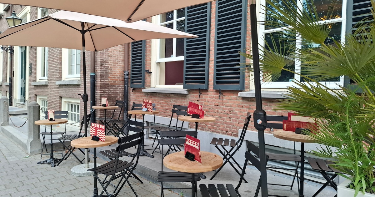 Bruno Aperitivo, Parade 28 (The Saints Hotel)