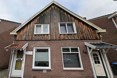 Vakantiegevoel in eigen stad: deze Enschedese woning kost drie ton
