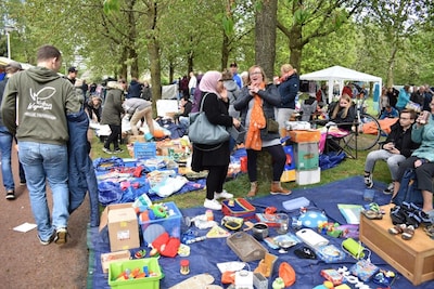 Fiets parkeren, plassen en meer: 5 x onmisbare tips voor Koningsdag in Ede