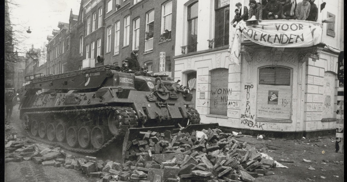 Toen in Amsterdam: tanks in de Vondelstraat en slapen in een kraakpand