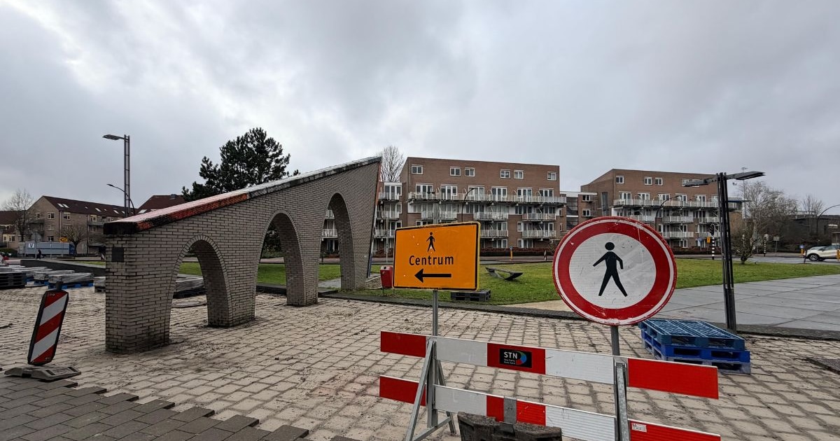 ‘Van grijs naar groen’: het Fluweelplein in Hengelo krijgt een make-over