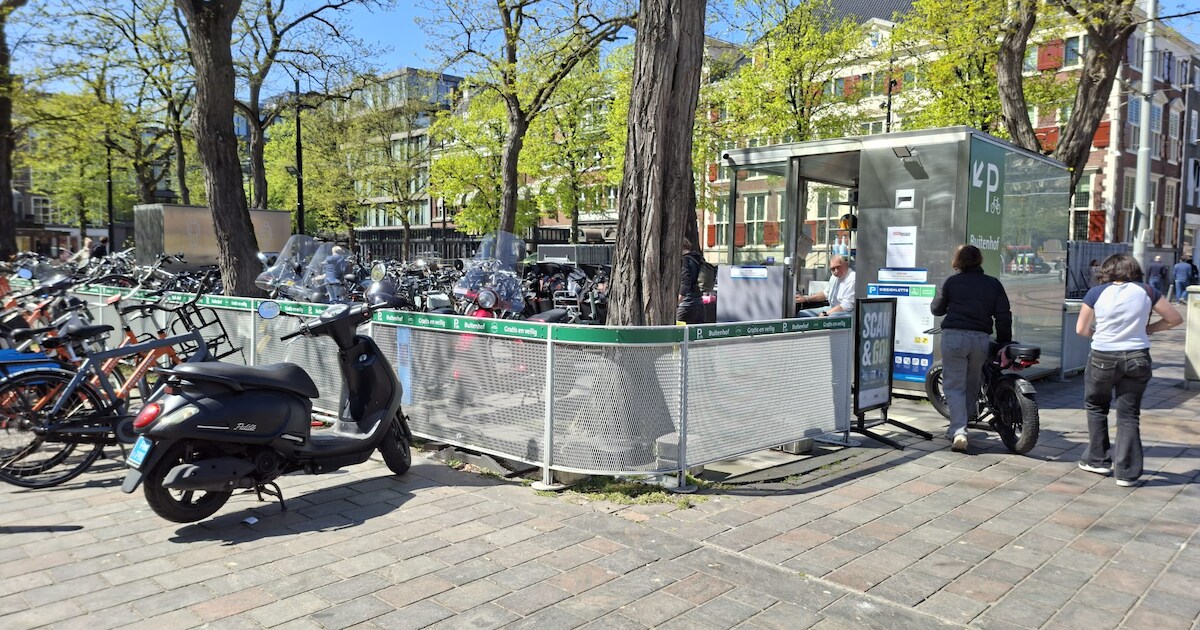 Koningsnacht in Den Haag: deze fietsenstallingen zijn open tot 3 uur