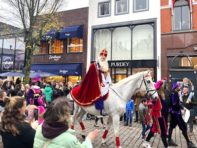 Hij komt! Op deze dag is de sinterklaasintocht in Veenendaal in 2026