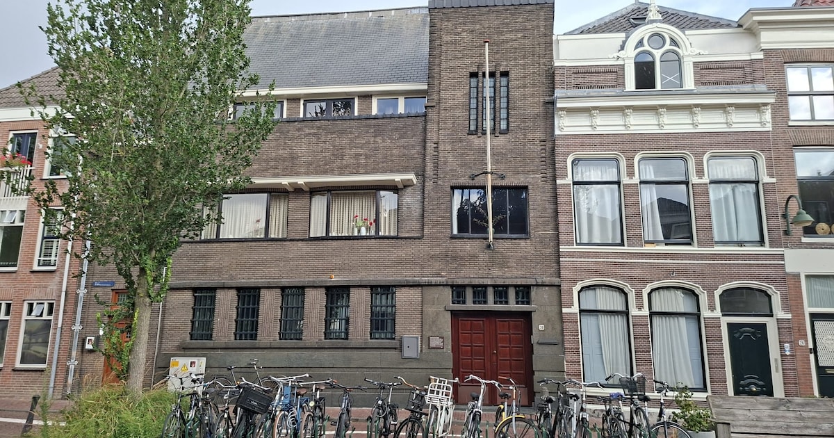 Van verzetsmuseum naar droomvilla: dit bijzondere pand aan de Turfmarkt staat te koop
