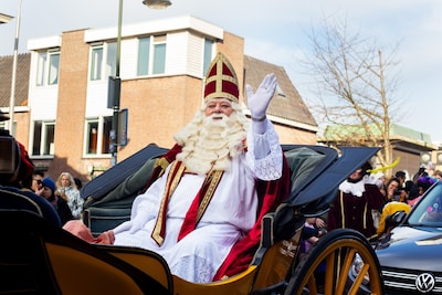Hij komt! Op deze datum is de intocht van Sinterklaas in Delft