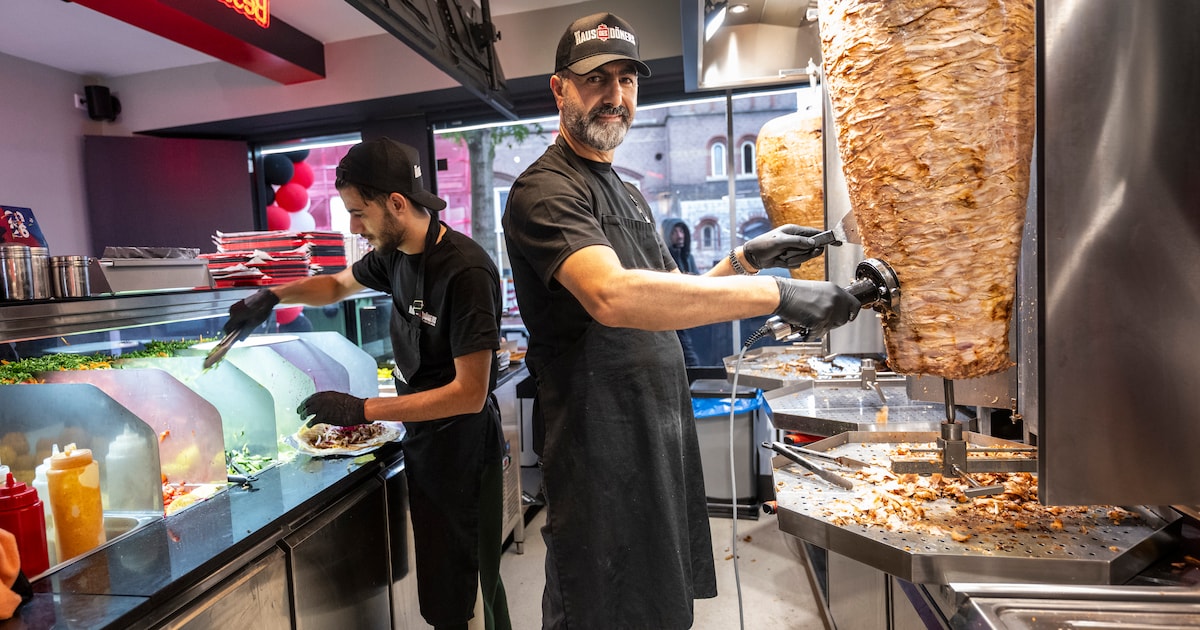 Duitse dönerketen Haus des Döners opent in Nijmegen: ‘Zelfs wij weten het recept van de saus niet’