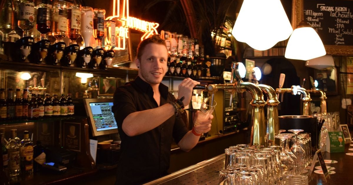 Humphrey’s Café dicht voor verbouwing: kroeg verhuist tijdelijk naar overkant