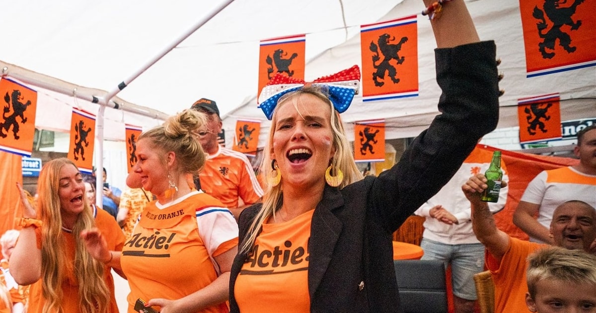 Hup Holland! Hier in Vlissingen kijk je het WK op groot scherm