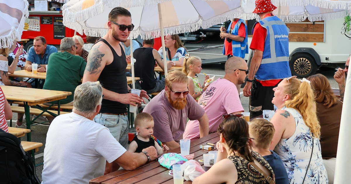 Oldtimers, swingen en vrolijkheid: zo zag Vlissingen Vintage 2026 eruit