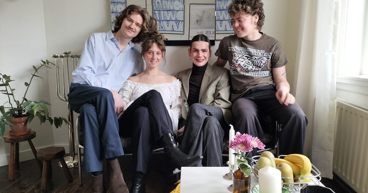 Binnenkijken bij Anna Lynn, Batjen, Luuk en Rik: 'In onze woonkamer ...