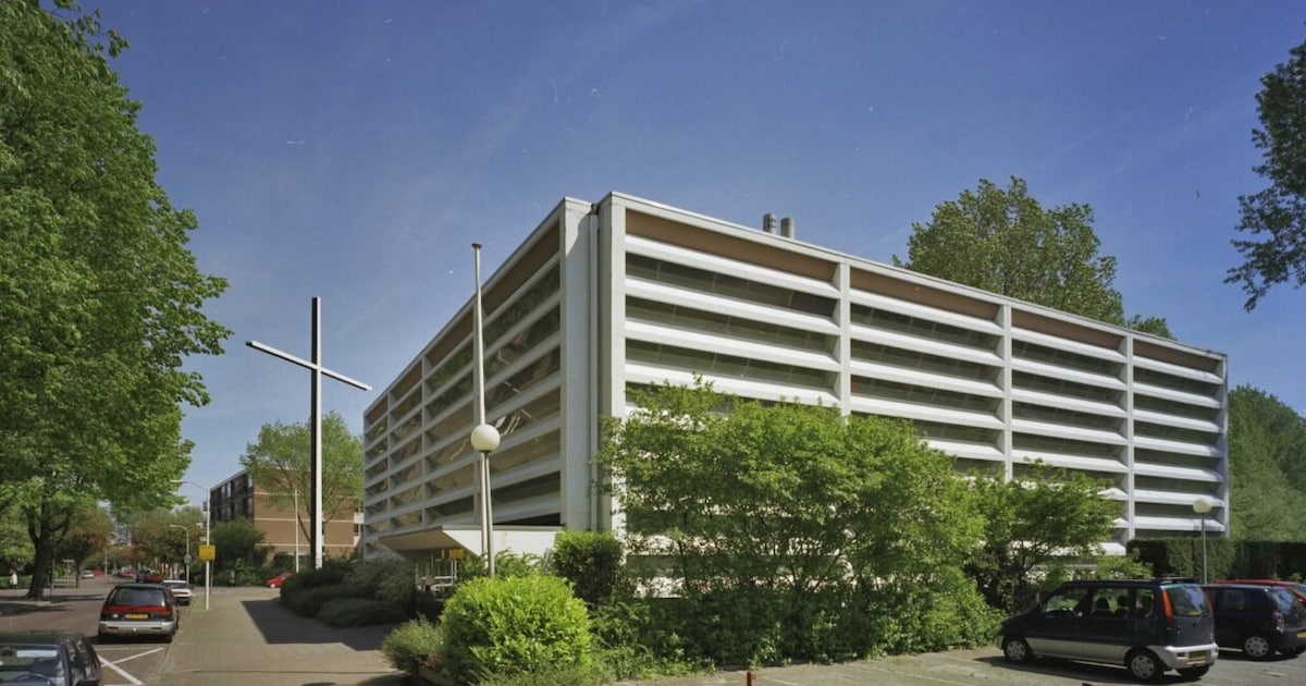 Ontmoetingskerk in Loosduinen maakt plaats voor woningen en niet iedereen is daar blij mee
