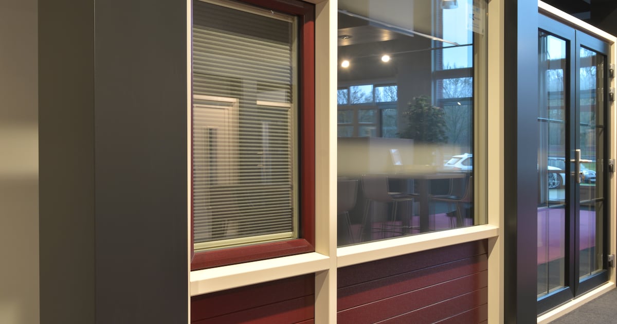 Kozijn dat klemt of scheef zit in Groningen? Dit kan de oorzaak zijn (en soms los je dat eenvoudig o
