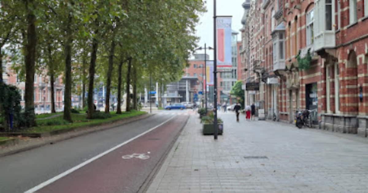 Clay Atelier (Stationsweg), Stationsweg 5 (Centrum, bij het station)