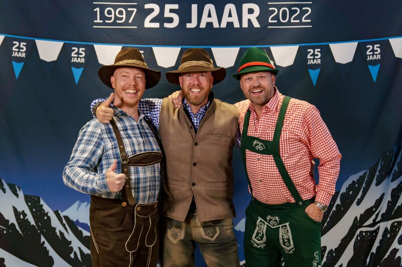 Imar en zijn familie runnen al 26 jaar een wasstraat in Ede: 'We hebben ...