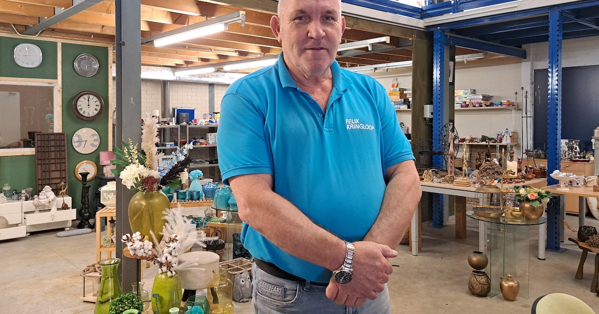 Twee maanden na de sluiting gooit Klaas zijn kringloopwinkel weer open: ‘Ik miste het zo’