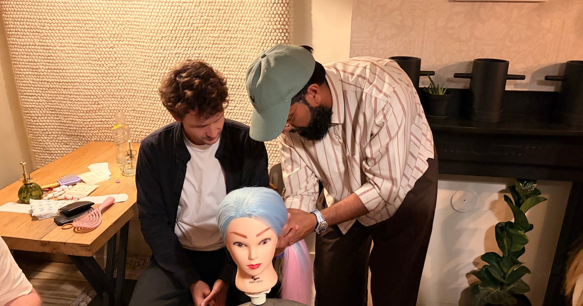 Op vlechtles voor je dochter: Faizi brengt meisjespapa’s samen in Amsterdam