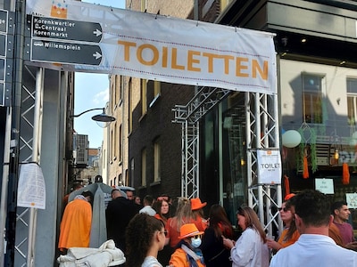 Fiets parkeren, plassen en meer: 5 x onmisbare tips voor Koningsdag in Arnhem