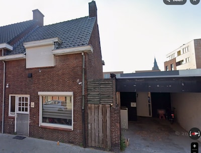 Deze Fundaparel in de dop zoekt wat liefde en aandacht van een handige Harry