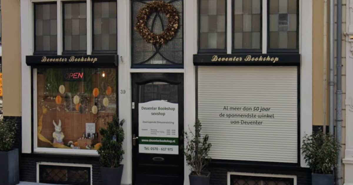 Kijktip! Frank (85) vertelt op televisie over zijn Deventer sekswinkel
