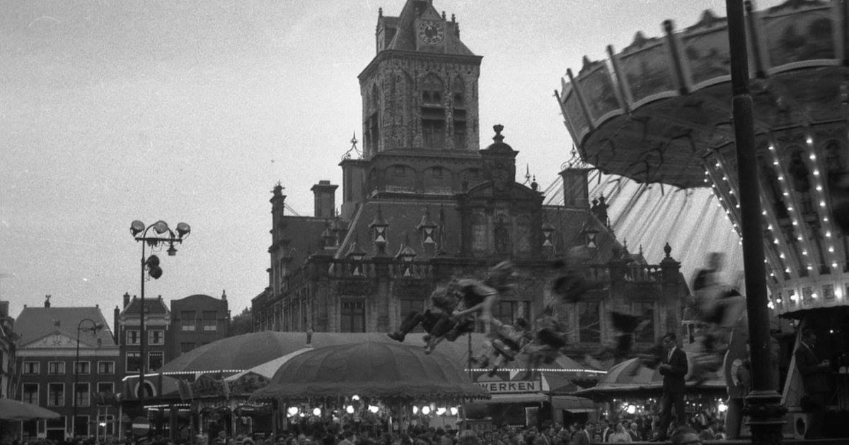 Moet je zien: zo zag de Delftse kermis er in de jaren '50 uit