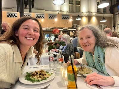 Opa of oma gratis mee uit eten nemen? Binnenkort kan het in Breda
