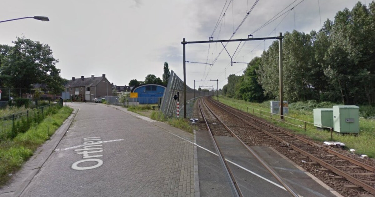 Zo wordt de spoorwegovergang Orthen voor fietsers veiliger | Regio ...