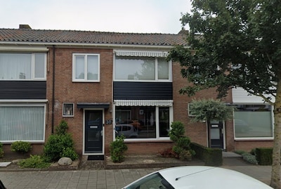 Fundaparel: deze tussenwoning in Enschede heeft een aanbouw én nog een ander extraatje