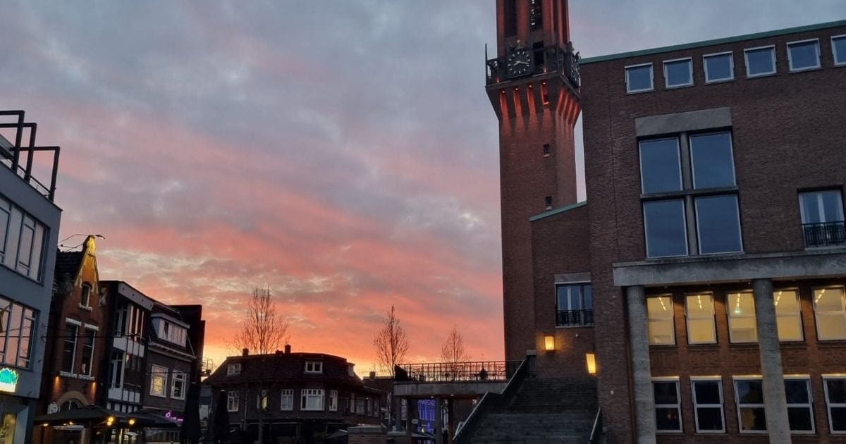 Van grauw naar goud: Dit is wanneer de dagen in Hengelo weer langer worden