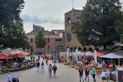 Wikipedia is jarig: 3 x interessante Wiki-feitjes over Enschede