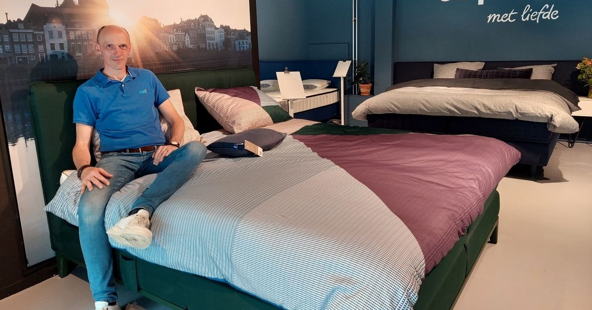 Na 40 jaar sluit deze bekende beddenzaak in Apeldoorn: profiteer van scherpe prijzen tijdens de leeg