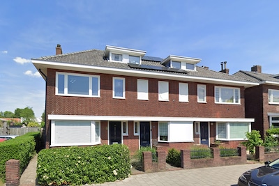 Liefhebbers van modern opgelet! 3 x Enschedese stekjes met een strak interieur