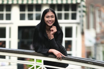 De favoriete Goudse plekken van Jahzeel: ‘De producten doen mij denken aan de Filipijnse keuken’