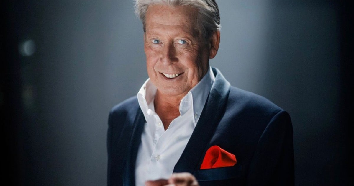 Als een konijn uit de hoge hoed: Hans Kazàn komt goochelen in Tilburg