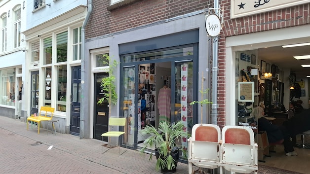Tweedehandswinkel Carma verhuist naar twee (!) nieuwe locaties | Regio ...