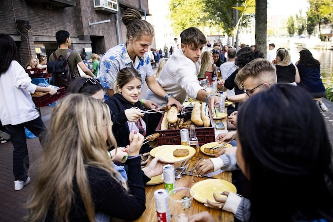 Alle studenten verzamelen! 13 x studentenkorting in Amsterdam | Regio ...