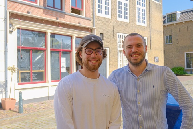 Luc en Thomas nemen Café Sjiek over: 'We willen de gezelligheid ...
