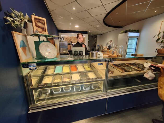 Chocolade En Ijs Zo Ziet De Nieuwe Torino Van Niels Er Van Binnen Uit 