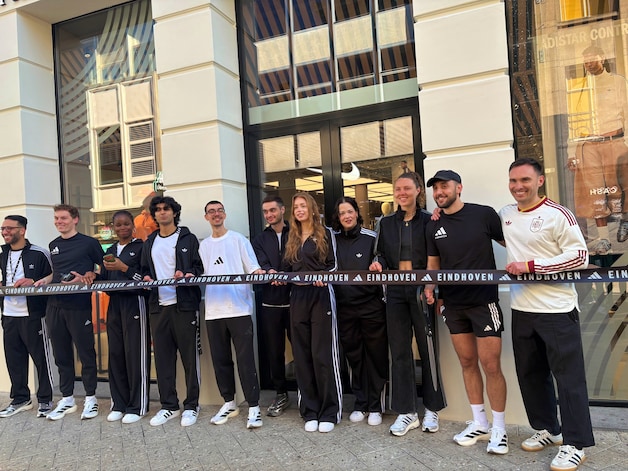 Adidas Store (Rechtestraat), Rechtestraat 53 (Centrum)