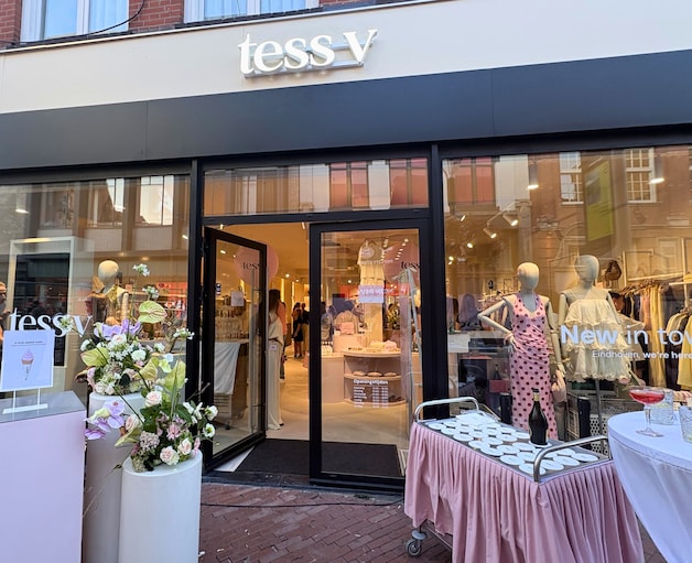 Tess V (Marktstraat), Marktstraat 4a-6 (Centrum)