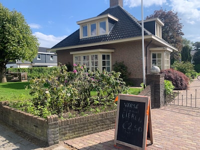 Snuffelen maar! Veenendaal West organiseert een tuinverkoop