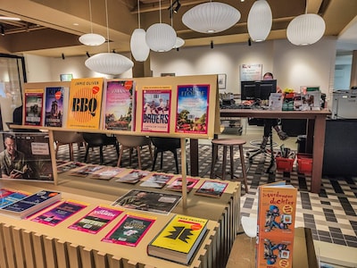 Een reuzenkonijn, boeken en zitzakken: zo ziet de vernieuwde bibliotheek eruit